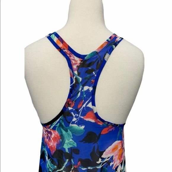 Everly Floral Racerback Tank Top Blue Size Small - Picture 9 of 10